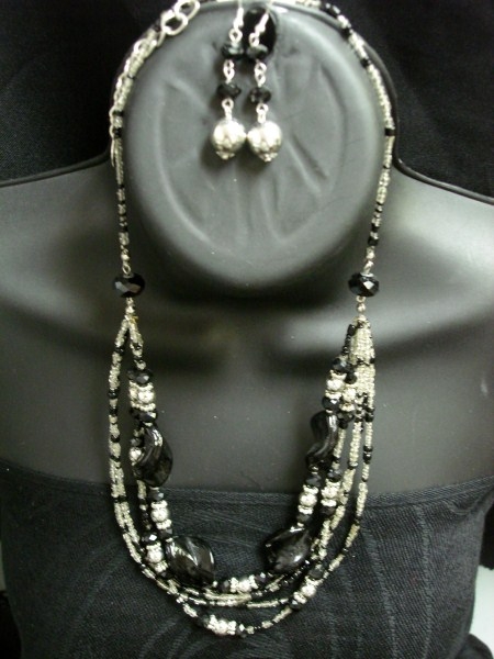 Fashion Necklace Set